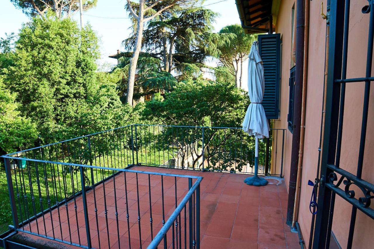 Chic Apt In Villa - Dolcevita Holiday Florence Exterior photo
