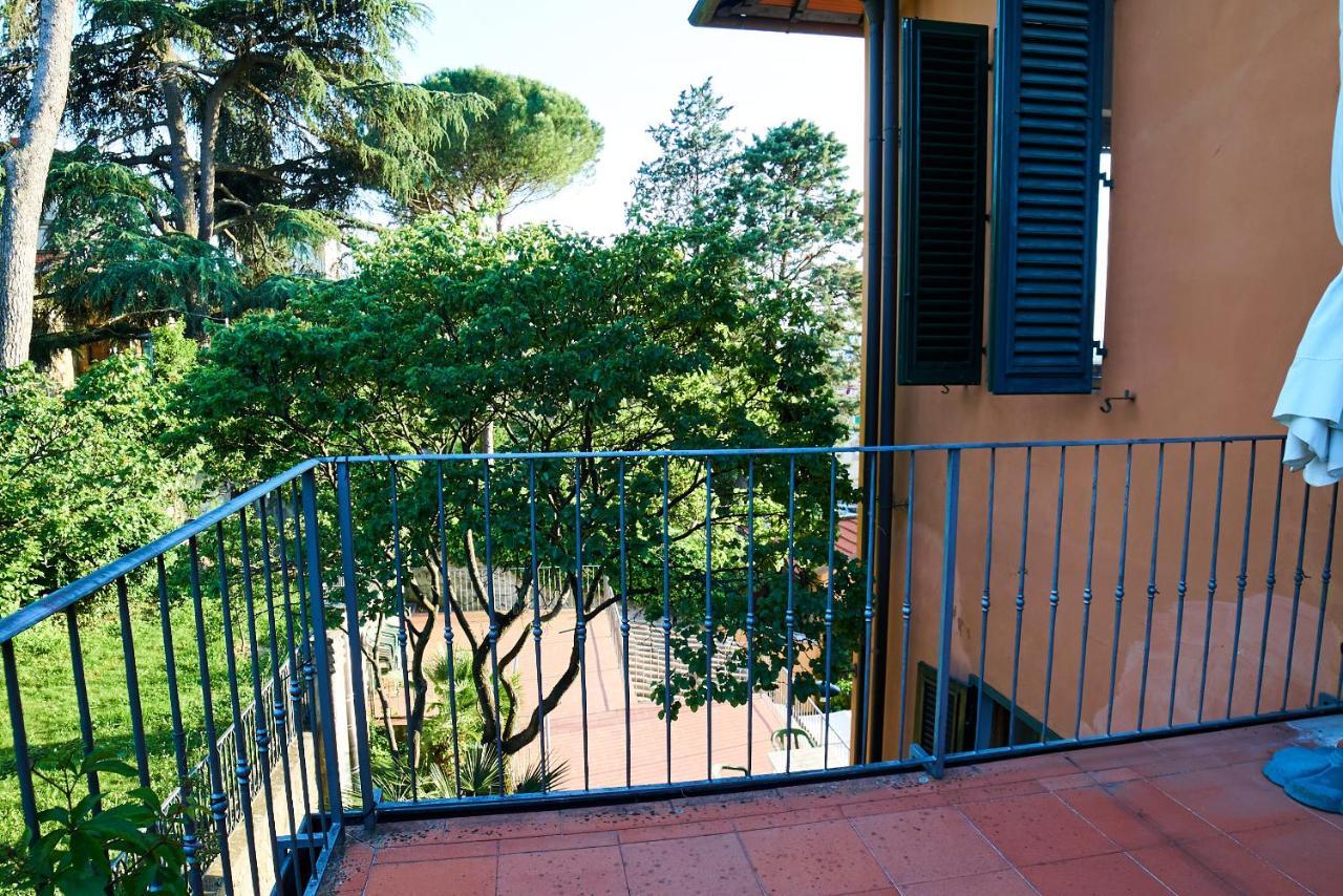 Chic Apt In Villa - Dolcevita Holiday Florence Exterior photo